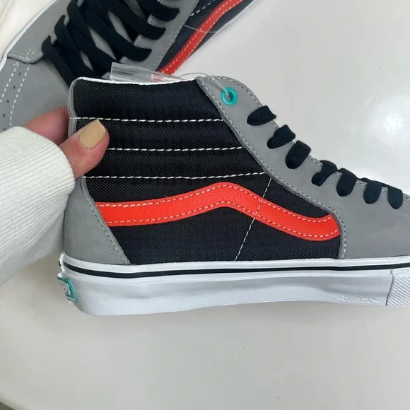 Vans Men's Black and Gray Sneakers with Red Accents - Picture 7 of 7